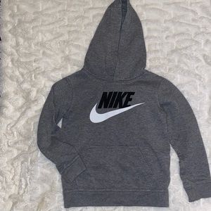4 for $20 🫶🏻 Nike Hoodie